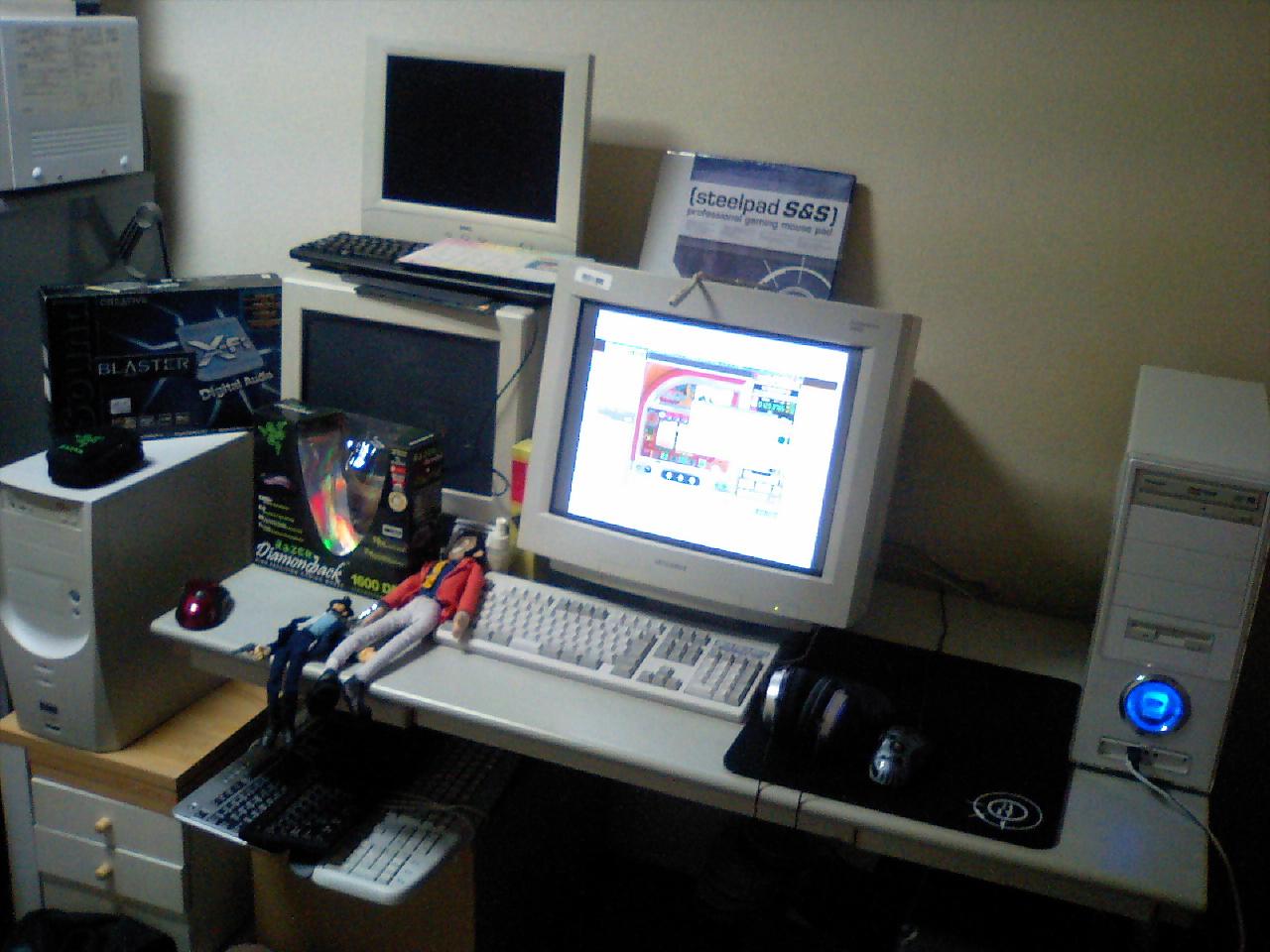 2006_HardWare.JPG